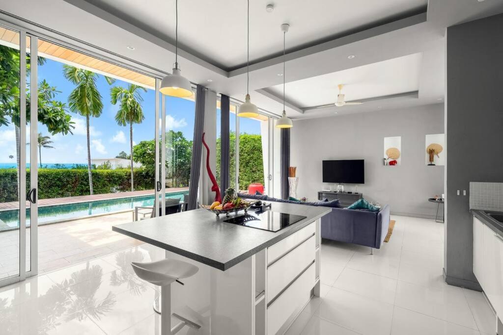 Lovely 2 Bedroom Pool Kbr3